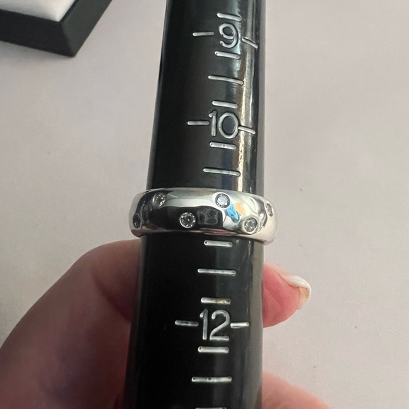 NWOT Men’s Sterling Silver Comfort Band with CZs - Picture 4 of 5